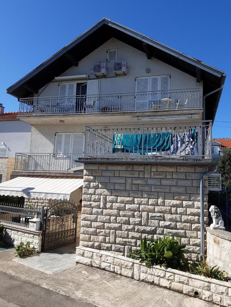 Primasrima Apartments فوديس المظهر الخارجي الصورة